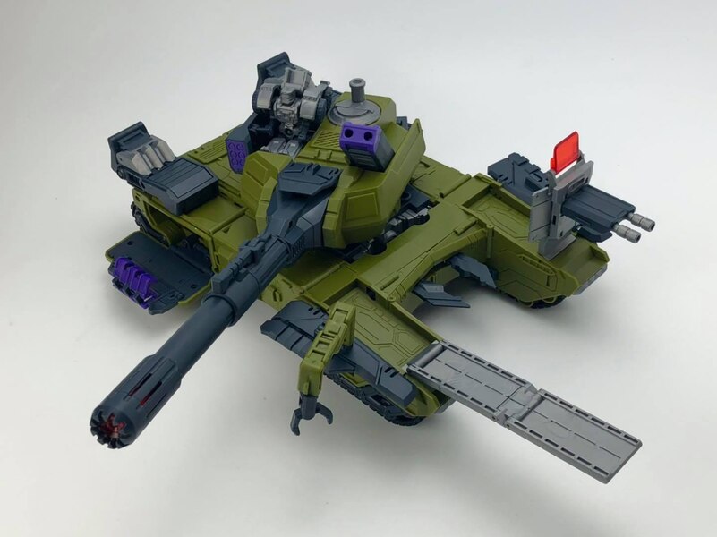 Fans Hobby MB 17 Meg Tyranno  Base Mode  (7 of 12)